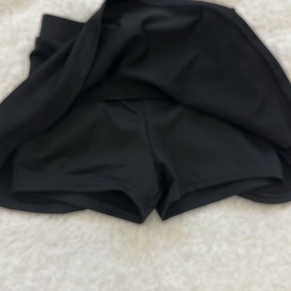 Varsity Black Flutter Cheer Skirt New Size Youth Medium. Multiple Available. - Picture 5 of 6